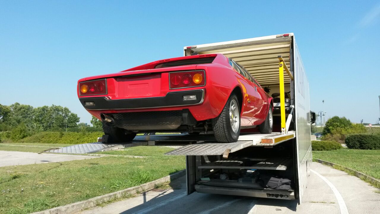 Dino208gt4 is now on loading_a0129711_19115535.jpg