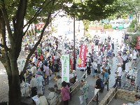 8・9ストップ戦争法案!てるてる広場に集まろう!で多くの市民がリレースピーチ&パレード_c0133422_1365920.jpg