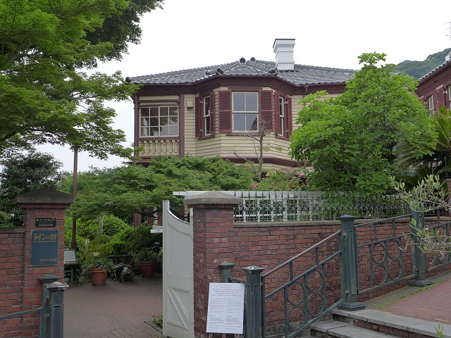e0303726_18505471.jpg