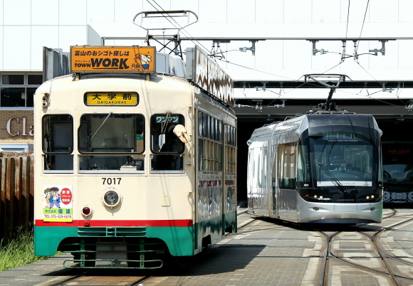 富山地鉄　市内電車①_b0314633_17051470.jpg