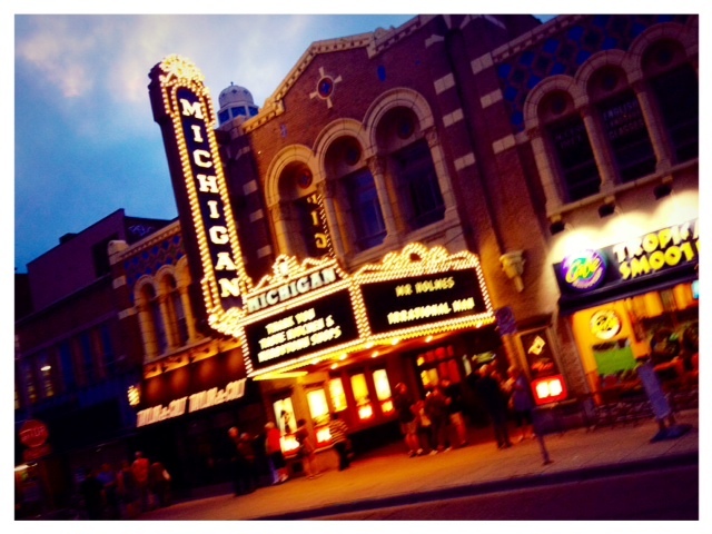 夏の夜、クラシック･オケ -Hill Auditorium- / Art&Architecture＃88_c0323203_05151526.jpg