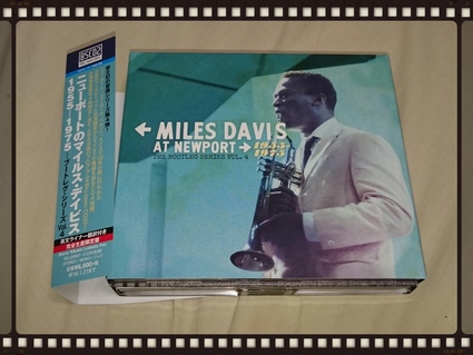 MILES DAVIS AT NEWPORT 1955 - 1975 Vol.1_b0042308_030991.jpg