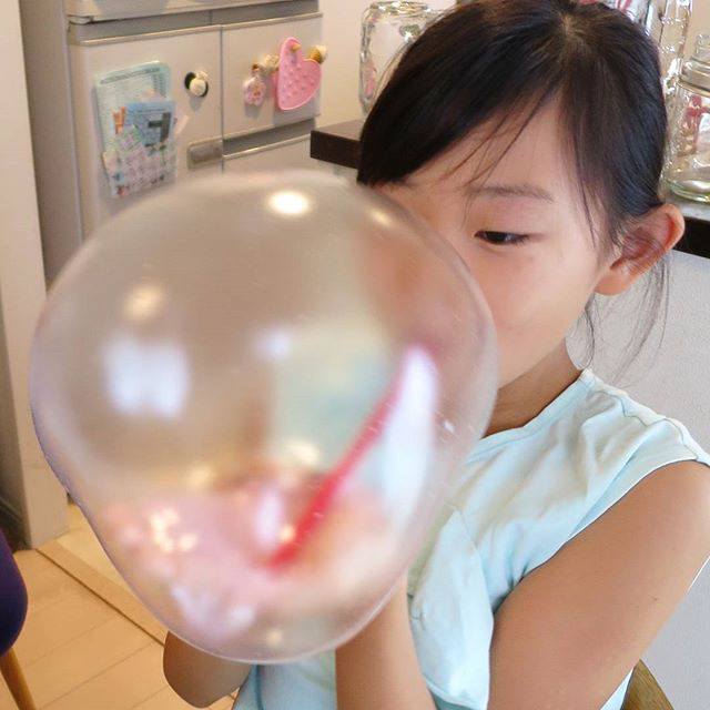てづくりスライムを膨らませたらエライことになった_c0060143_21065331.jpg