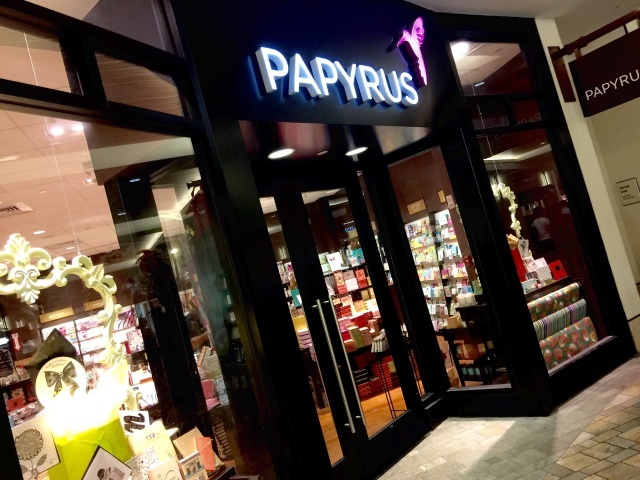 紙のお店 in ハワイ_f0305451_17510878.jpg