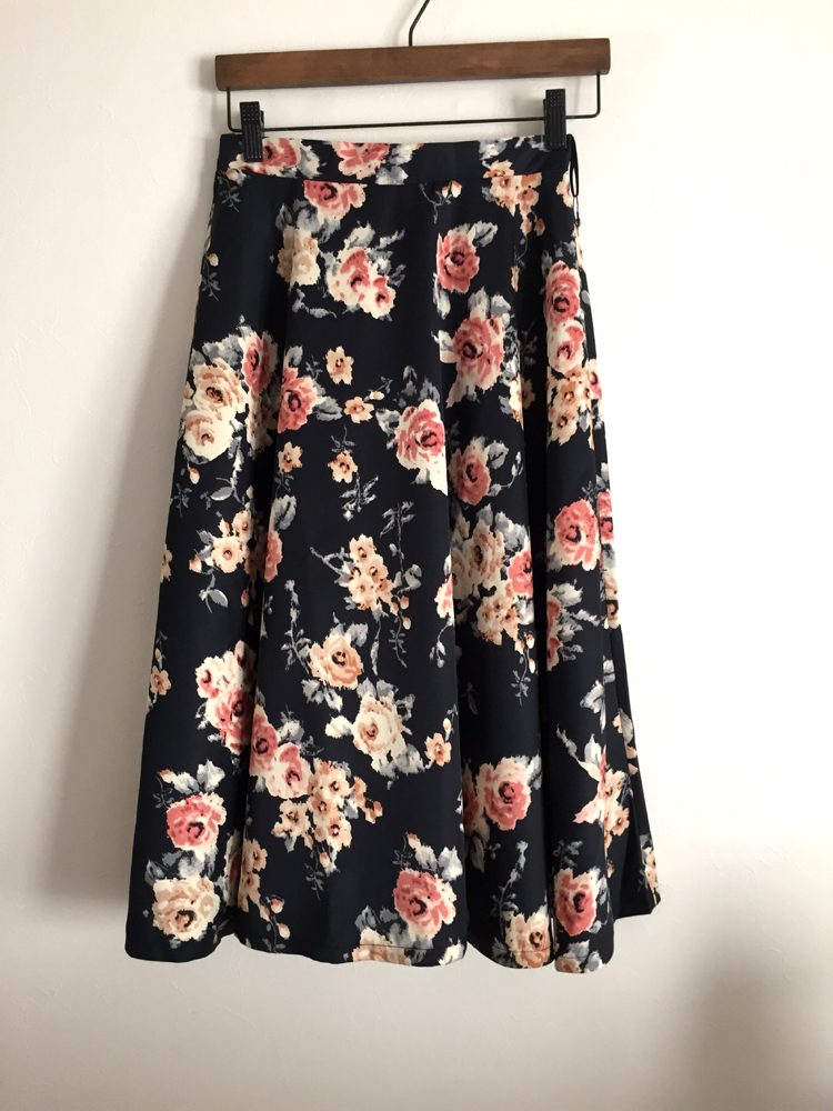 ミモレ丈の花柄スカート&ショートパンツ_a0232169_15553369.jpg