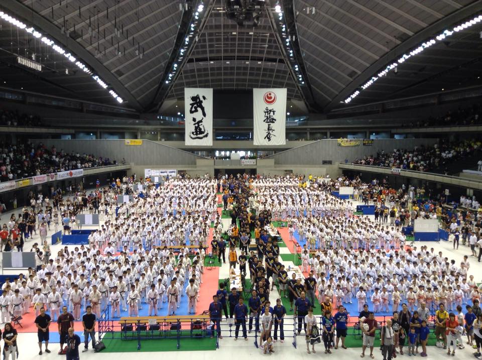 土佐の高知は、よさこい祭り真っ盛り！_c0186691_9312083.jpg