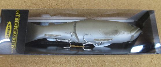 deps スライドスイマー250 6色 入荷しました。_a0153216_20182331.jpg
