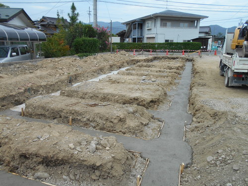 松川M邸工事始まりました。_c0218716_18243453.jpg