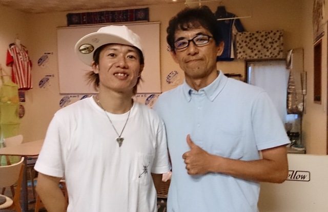 ウーバーワールド / UVERworld 来店! : フェローサーフ&カフェのブログ