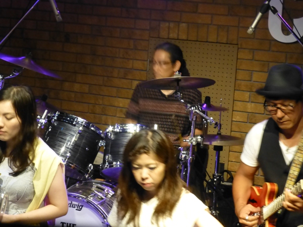 8月2日、カラフル夏の2デイズライブ2日目のライブレポ♪ vol.2_e0188087_17155389.jpg