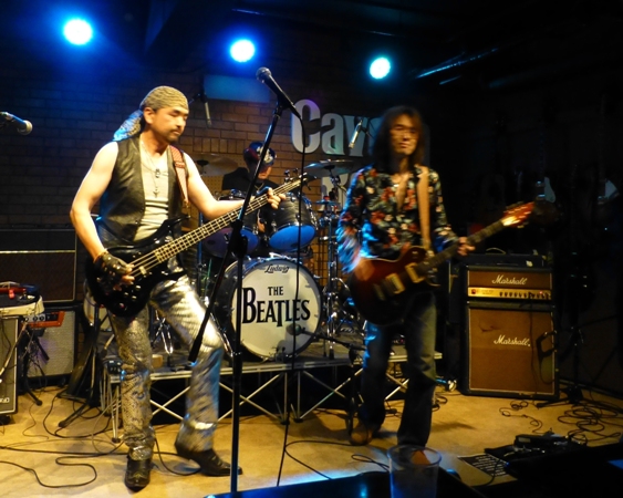 8月1日、カラフル夏の2デイズライブ初日のライブレポ♪ _e0188087_21123744.jpg