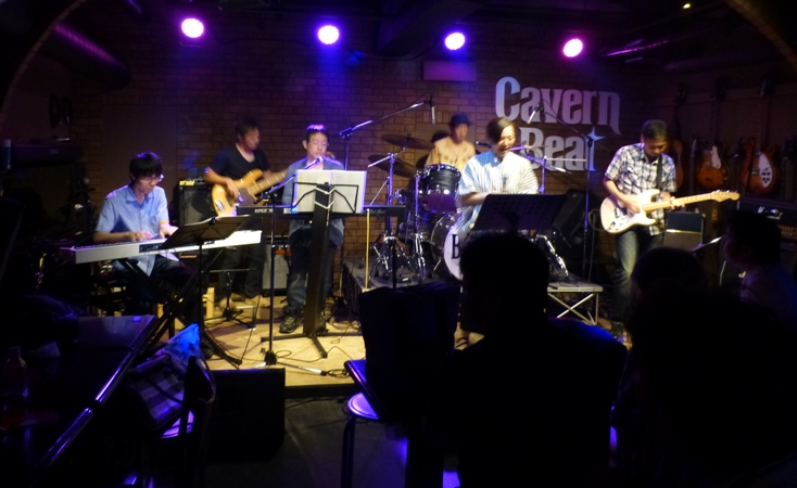 8月2日、カラフル夏の2デイズライブ2日目のライブレポ♪ vol.1_e0188087_5224450.jpg