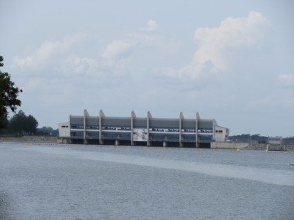 （その3「水の確保は重要課題」）Punggol の長い なが～い午後_c0212604_553356.jpg