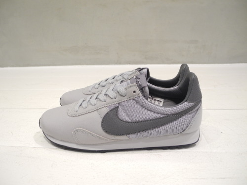 sneakers ～Nike PRE MONTREAL RACER＆CLASSIC CORTEZ NYLON～_c0278324_13170291.jpg