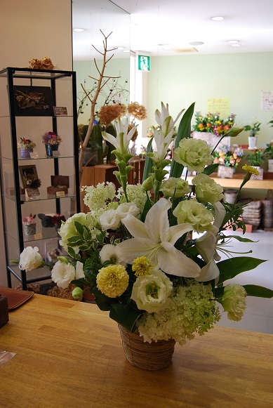 お供えのお花_a0201358_14104977.jpg