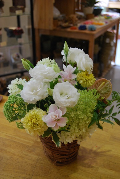 お供えのお花_a0201358_14111058.jpg