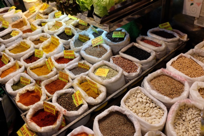 Mercado de Vegueta グランカナリア島のラス パルマス中央市場_b0246303_03244466.jpg