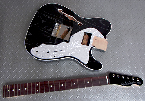 「Moire Black PearlのHollow T-Line」の塗装が完了!_e0053731_12393917.jpg