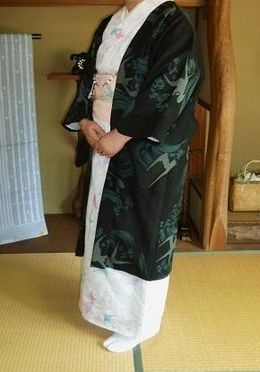 キティさん・おいりの日のお祝いの着物・パリで着物2._f0181251_17281855.jpg