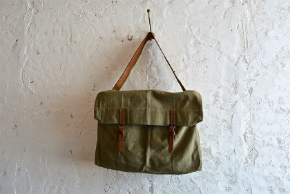 Belgian army 50\'s postman bag_f0226051_1521096.jpg
