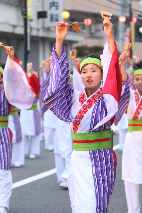 第62回よさこい祭り 本番1日目 陣 その1_a0077663_1532366.jpg