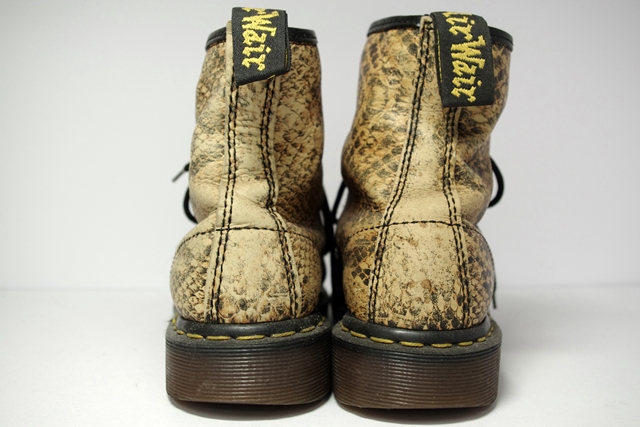 英国製 Dr.MARTENS ヘビ柄 スネーク 8H UK7_d0328089_105290.jpg