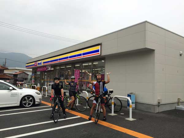 暑気払い会と持ち込みバイクコンポ入れ替え_f0229250_18546100.jpg