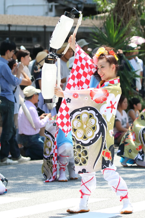 第62回よさこい祭り 本番2日目 梅乃連（梅ノ辻町内会踊り子連） その1_a0077663_784772.jpg