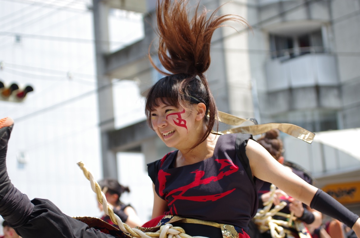 高知よさこい２０１５本番二日目その８（早稲田大学“踊り侍”）_a0009554_21472385.jpg