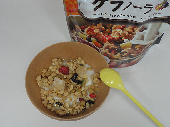 日清シスコ『ごろっとグラノーラ』_e0230011_16205890.jpg