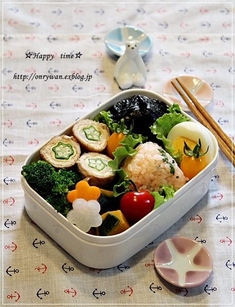 明太子おむすび弁当と2色のゴーヤちゃんぷる~♪_f0348032_18012560.jpg