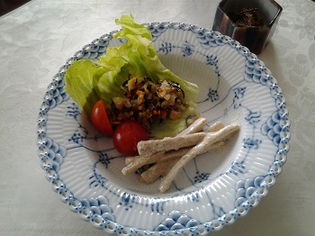 クニ・ミクマリ　薬膳カレー_a0061057_0321218.jpg