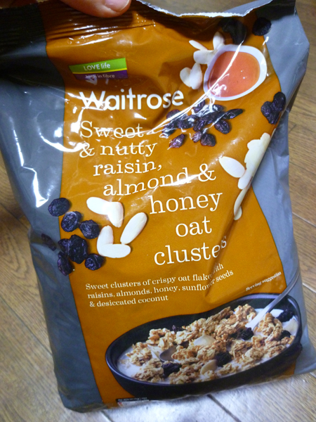 Waitrose Sweet&nutty raisin, almond&honey oat clusters_c0152767_144325.jpg