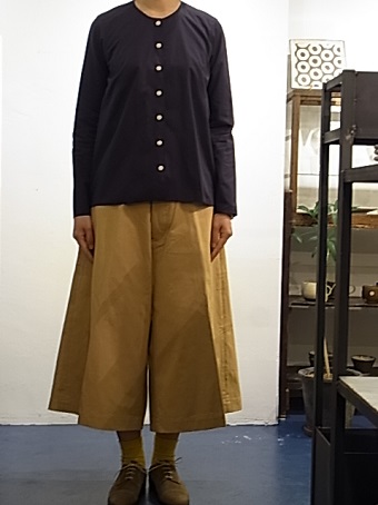 susuri ススリのグースパンツ_b0322280_2328595.jpg