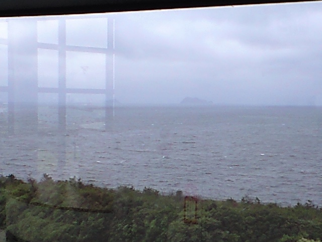 初夏の北九州 1(白島国家石油備蓄基地・白島展示館)_b0005281_19243323.jpg