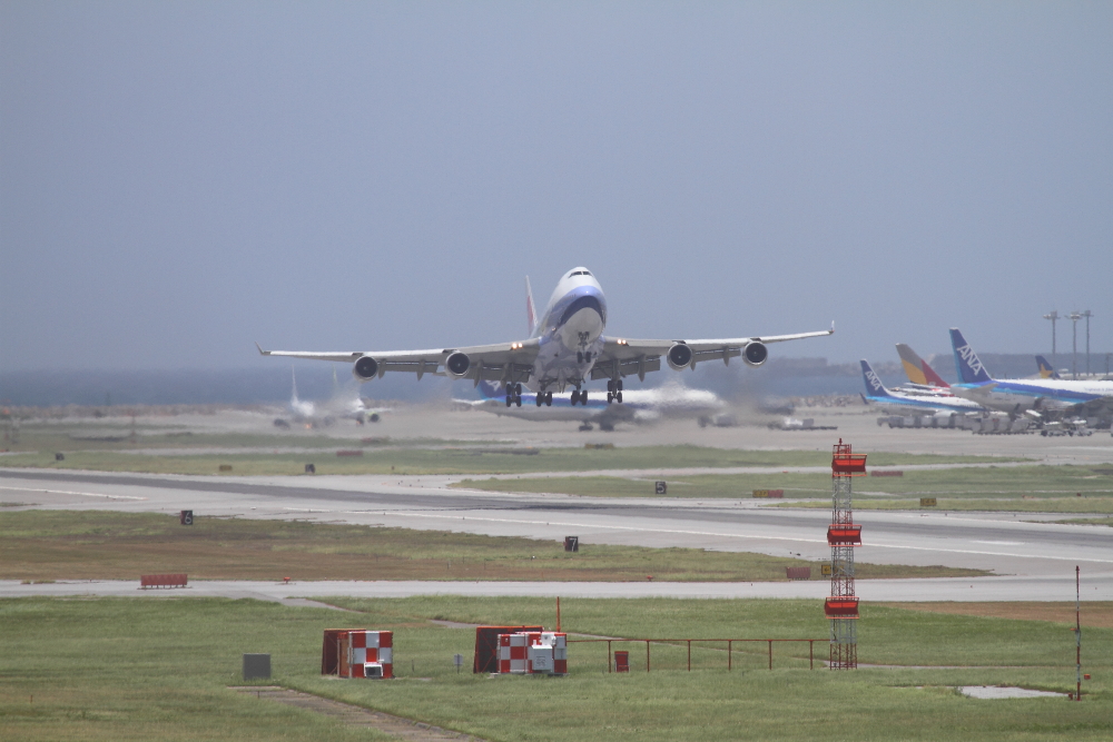 チャイナエアライン　B747-400の離陸_e0204891_1534292.jpg