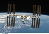 宇宙ステーションを見よう_e0120896_07412280.jpg