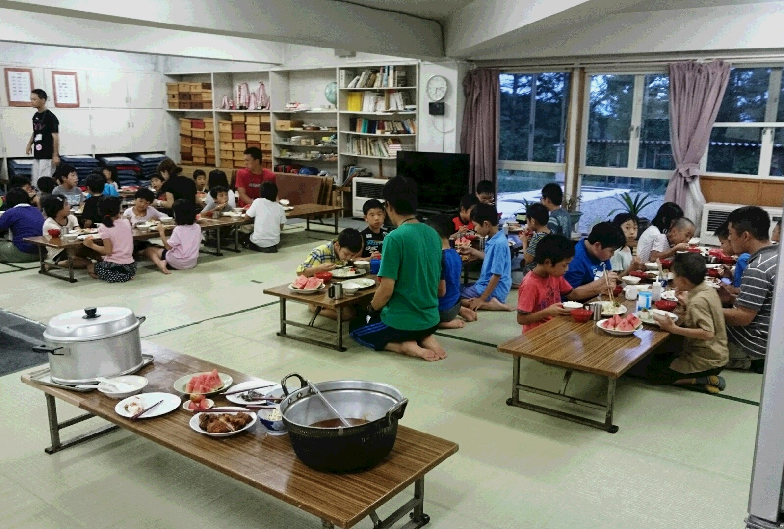 夏休み八坂センターの夕食は…_d0265607_2234678.jpg