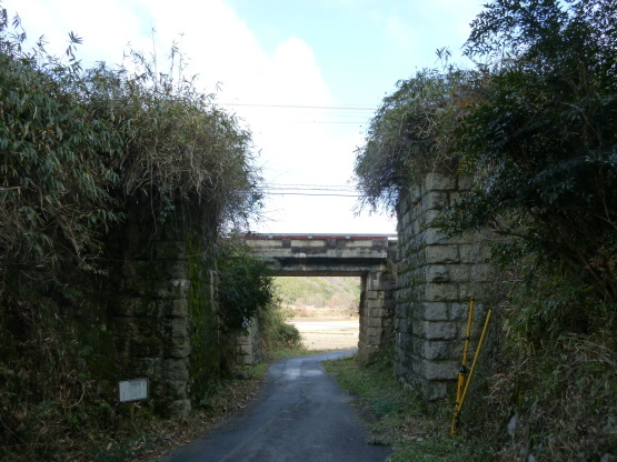 幻の大仏鉄道を歩く_e0307890_01055000.jpg