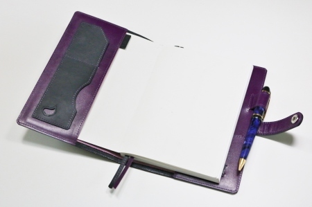 オーダー製作事例 （手帳カバー）その13 紫のバラの・・・_b0307766_11301516.jpg