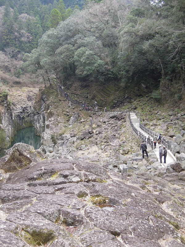 九州自然歩道　高千穂峡コース　1_b0153213_22560458.jpg