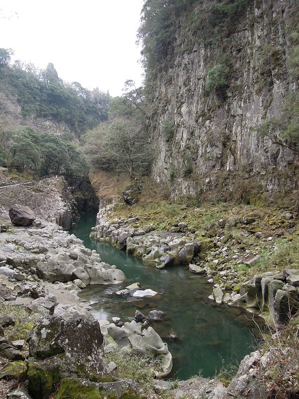 九州自然歩道　高千穂峡コース　1_b0153213_22590919.jpg