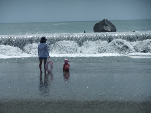 相模湾は高波注意...です。_b0137932_1475428.jpg