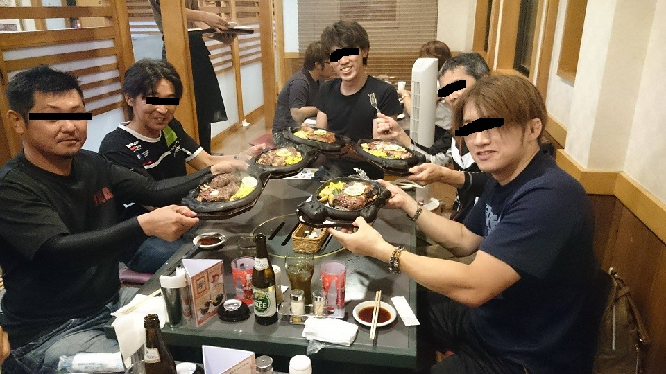 肉を食べよう!ですやん!_f0056935_1104786.jpg