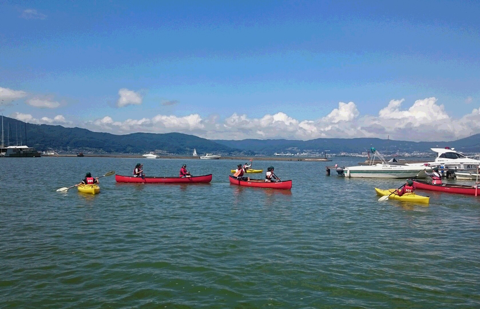 日本国際交流２日目…諏訪湖の風に揺られて_d0265607_23333862.jpg