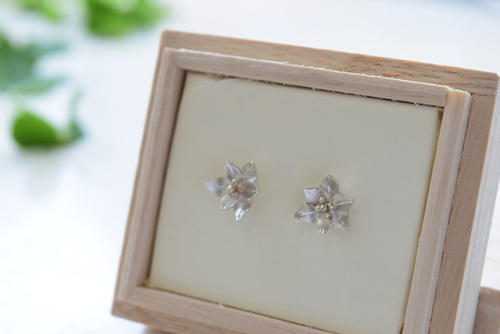 商品番号27:花ニラear studs/価格¥7,500-/小海有希_e0272050_14452496.jpg