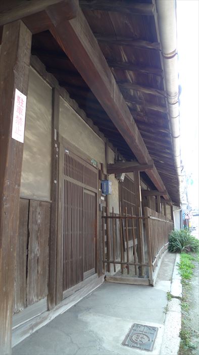 安立(あんりゅう)と紀州街道の街並み_f0139570_1795718.jpg