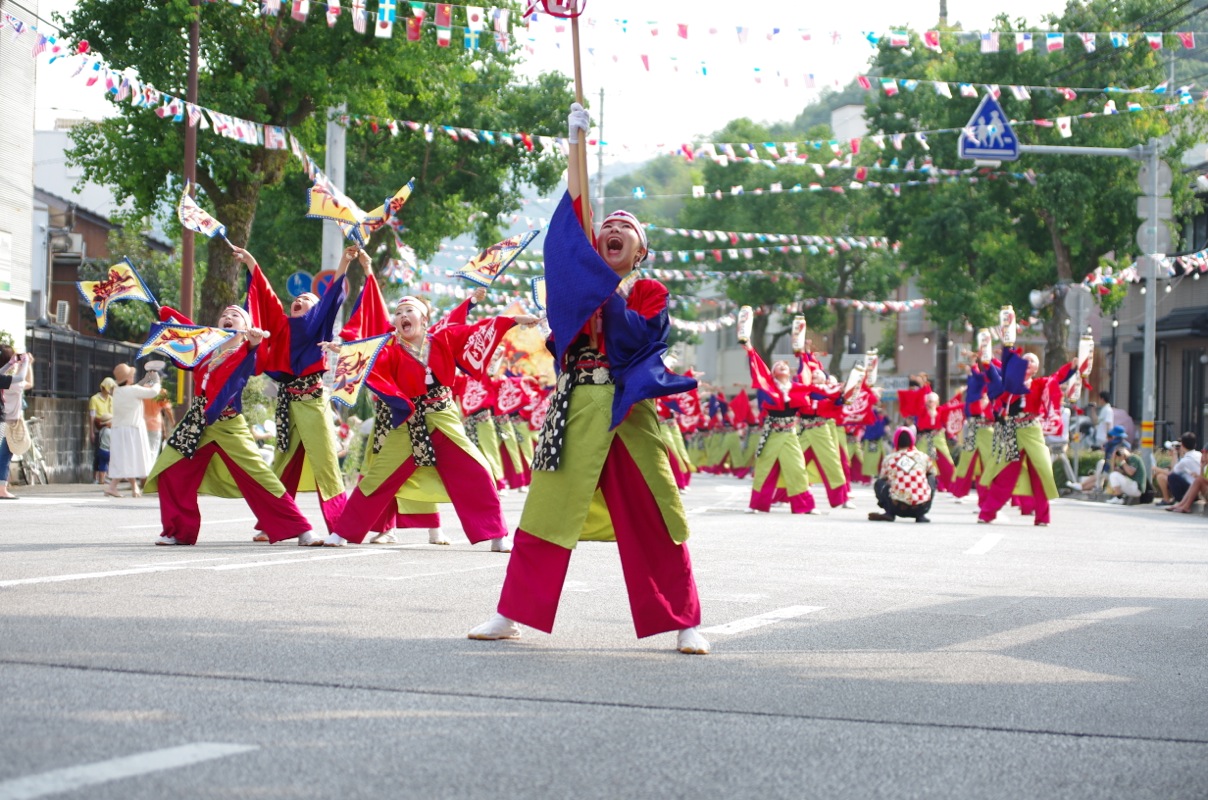 高知よさこい２０１５本番二日目その２８（浜っ鼓★弾★DAN）_a0009554_2213211.jpg