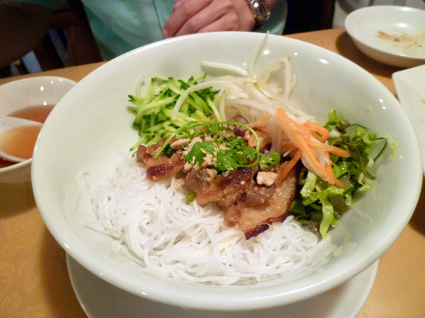 サイゴン・レストラン_c0152767_22151649.jpg