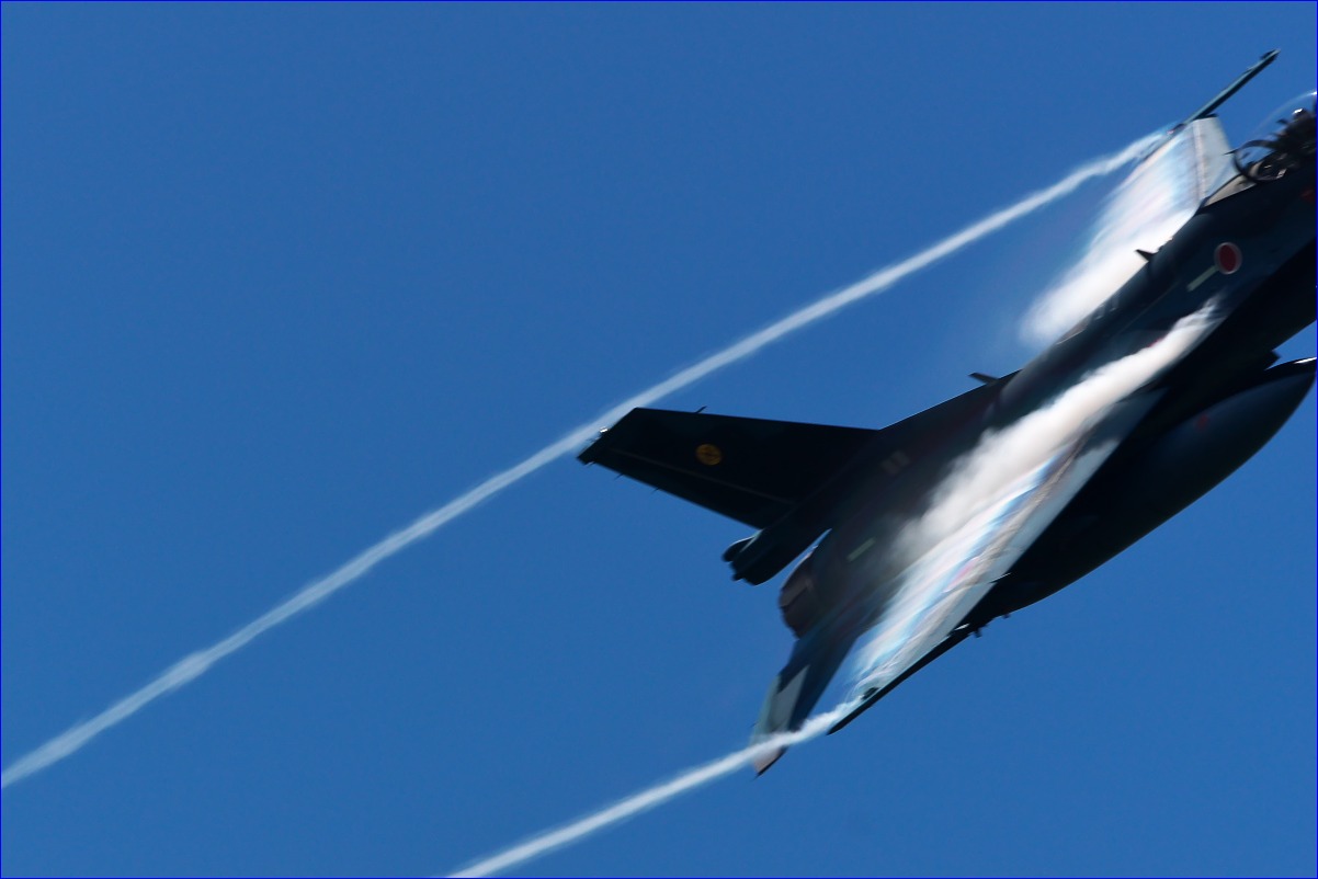 2015総火演前日予行(その1)~特別出演のF-2・驚愕のローパス_d0137627_1301511.jpg